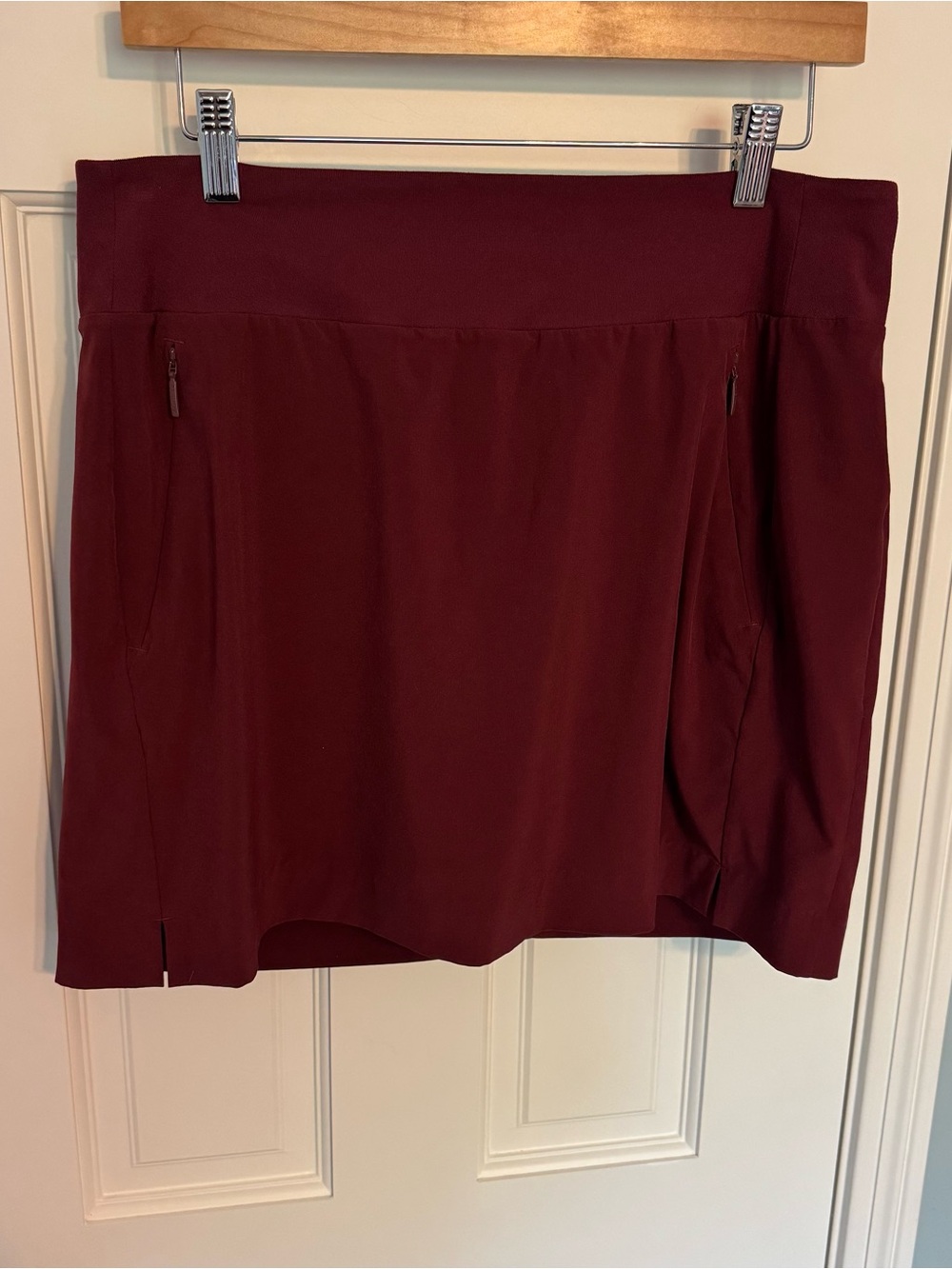 Athleta Maroon dark garnet red soho Active skirt Skort with Built-In Shorts - Picture 2 of 8